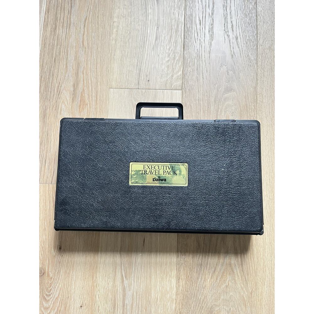 Daiwa Executive Travel Pack Fishing Rod Reel Kit Regal X 2500iA Portable Case